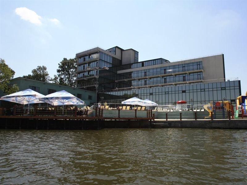 Hotel Zimbru Snagov Tincabesti ภายนอก รูปภาพ
