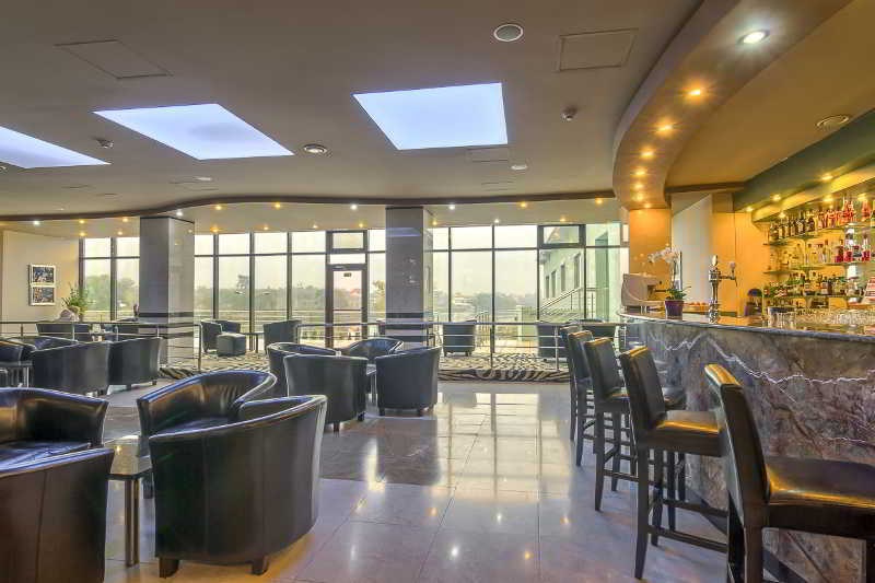 Hotel Zimbru Snagov Tincabesti ภายนอก รูปภาพ